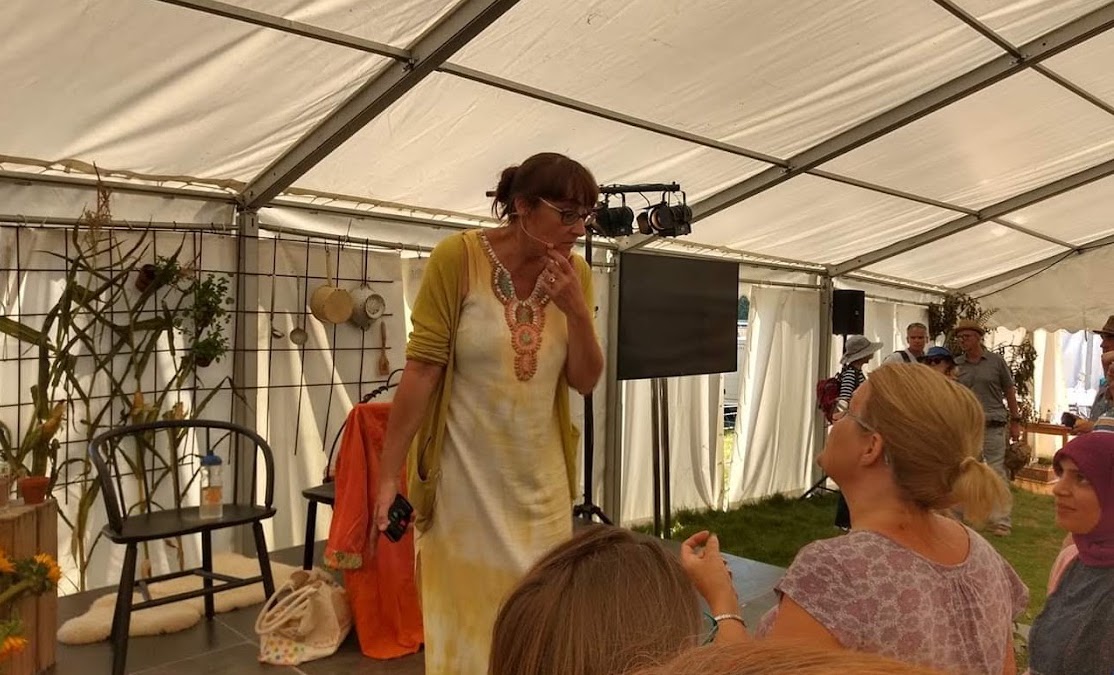 Viv presenting